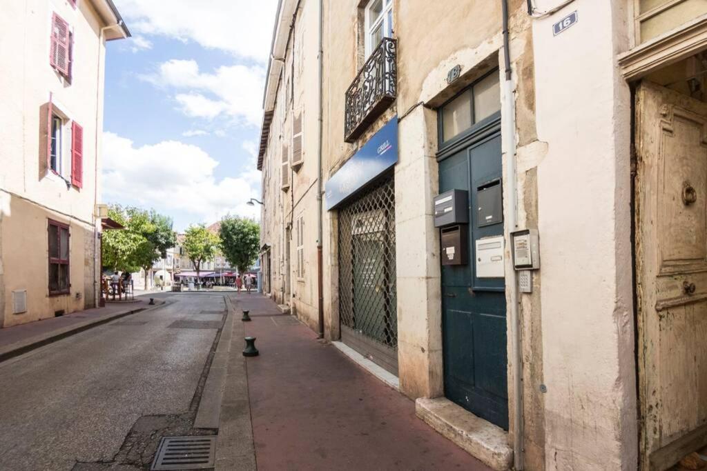 L'Escale - Topdestination-Bourg - Centre Ville - Classe 3 Etoiles 外观 照片